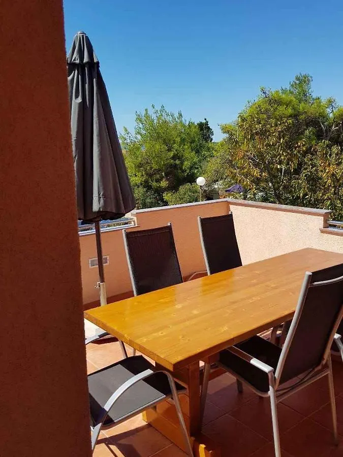 Apartments In Vrsi - Zadar Riviera 41399